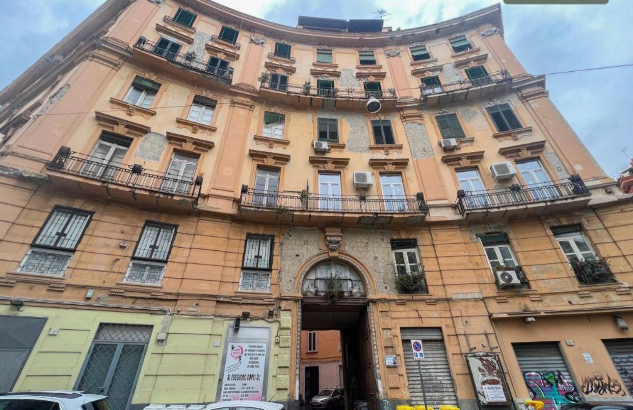 نابولي B&B Da Paola المظهر الخارجي الصورة